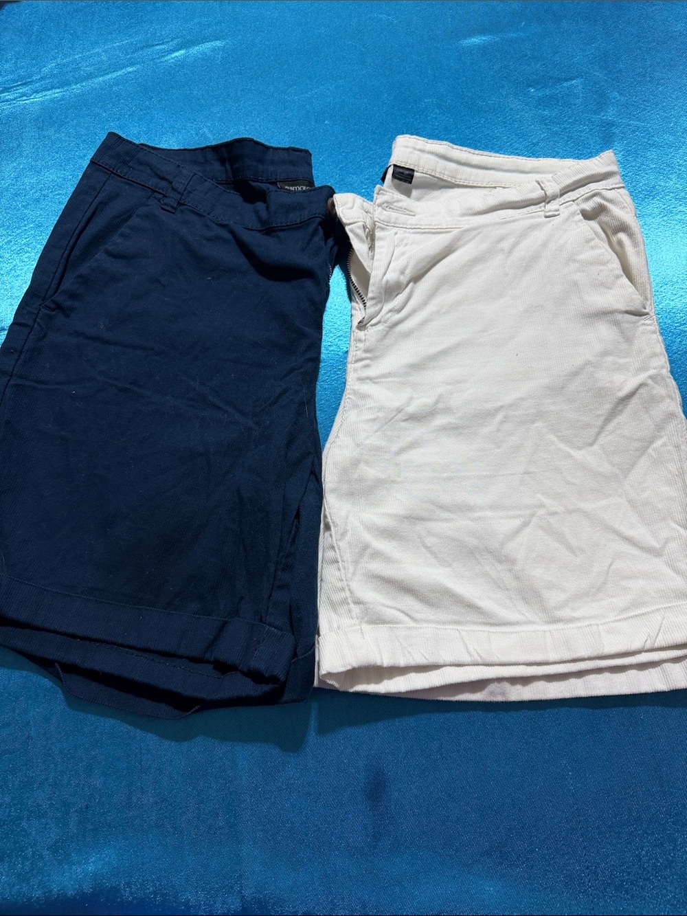 Women 2pair Casual Shorts - Navy and Off-White